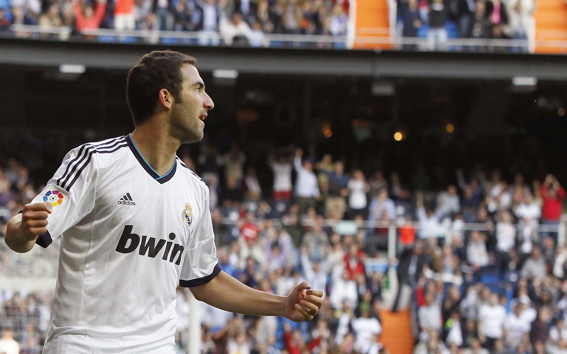 mk体育在线下载-欧洲冠军联赛：拜仁大胜切尔西，晋级形势明朗，拜仁夺得欧洲超级杯冠军